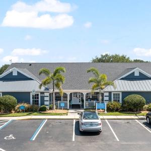 Palm-Cottages-Exterior-03.jpg