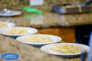 Palm Cottages - Mealtime